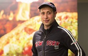 Daniël Ninor, New York Pizza-franchisenemer wint franchisenemer van het Jaar verkiezing 2014