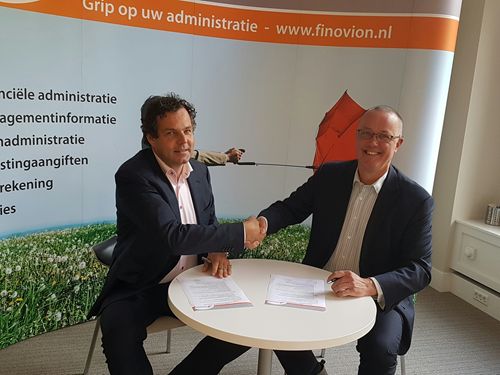 Finovion directeur Wichard Hendriks (links) en commerciële coach Bert Calatz (rechts). Bron: FranchiseFormules.NL